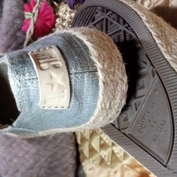 Converse - Picture 4 of 4